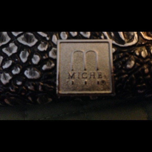 🚫Bundled🚫Pewter snakeskin classic Miche shell - Picture 3 of 3