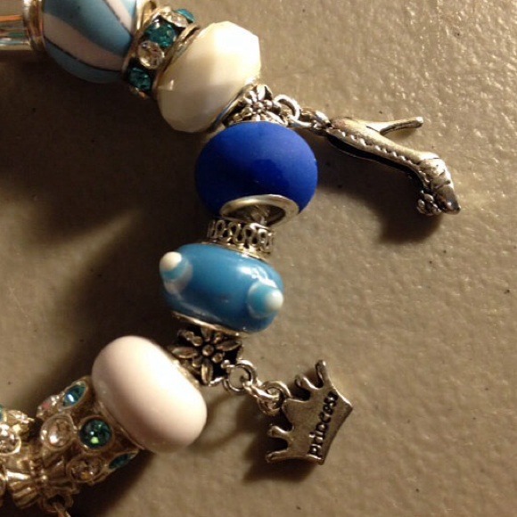 Blue & White Princess Cinderella Charm Bracelet - Picture 4 of 4