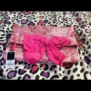 ⚡️Juicy couture animal print clutch⚡️