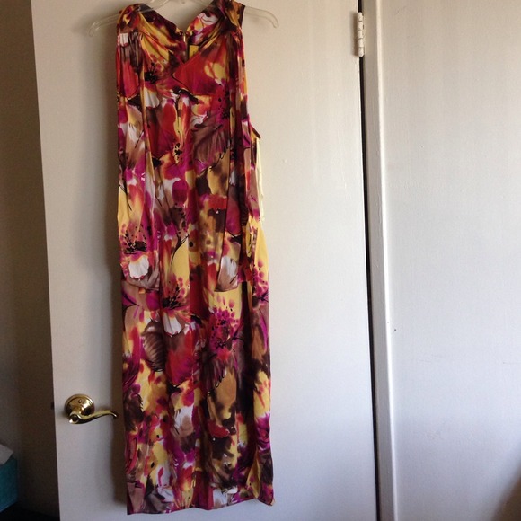 🚫SOLD🚫St. John Floral dress