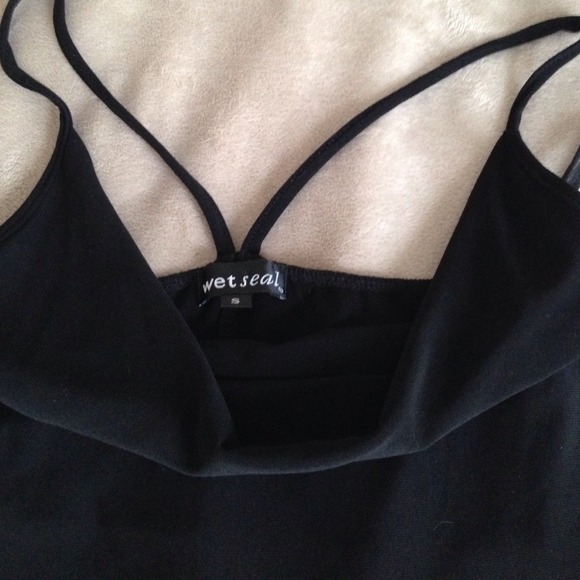 Black dress - Picture 3 of 4