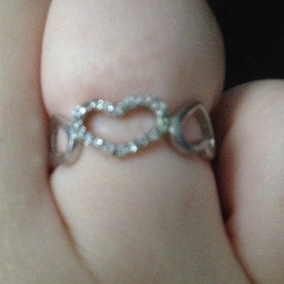 Silver ring - Picture 2 of 2