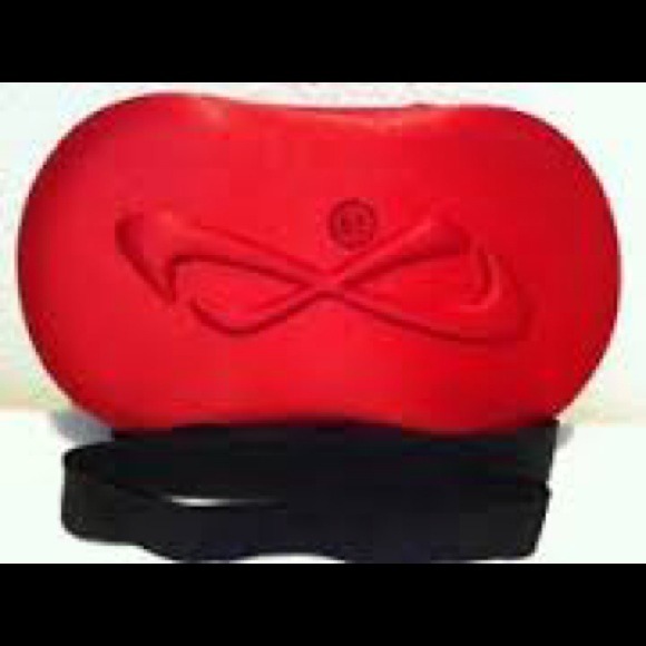 SOLD Nfinity cheer shoes - Picture 4 of 4