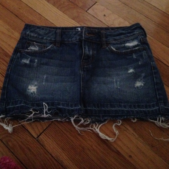 🚫Bundled - SOLD. NWOT Pacsun Jean Skirt