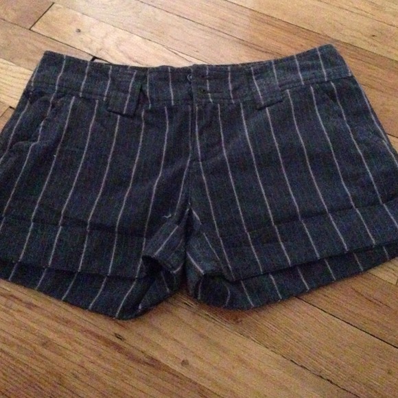 🚫Bundled - SOLD. Super cute! Pacsun Pinstripe sh