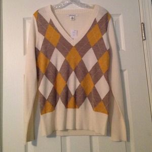 V neck argyle sweater