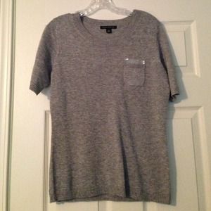 Short sleeve sweater with sparkle pocket detail