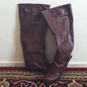 Hidden heel boots