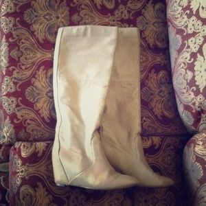 Hidden heel knee high grey boots