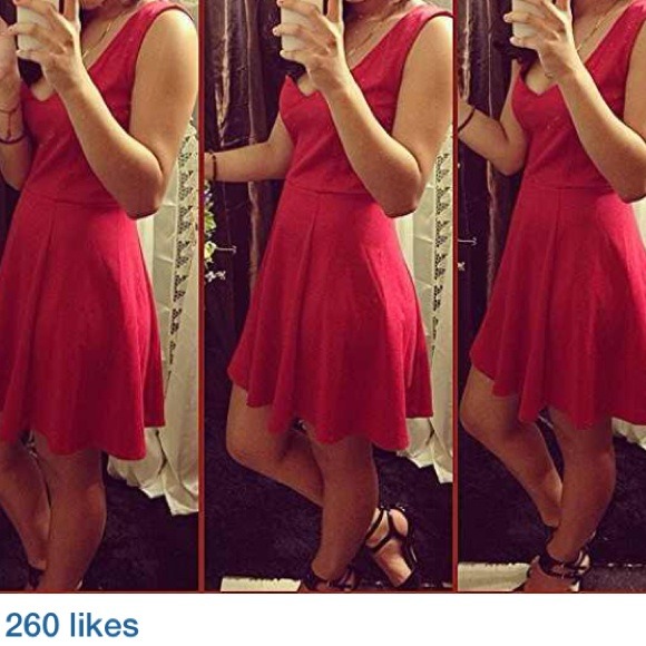 Dress - Picture 2 of 4