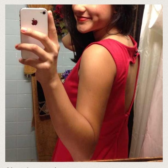 Dress - Picture 3 of 4