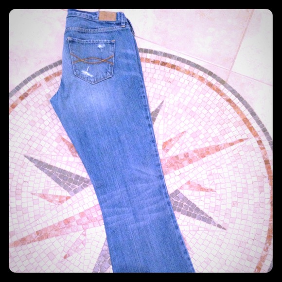 Abercrombie boot cut jeans!! 💋💋