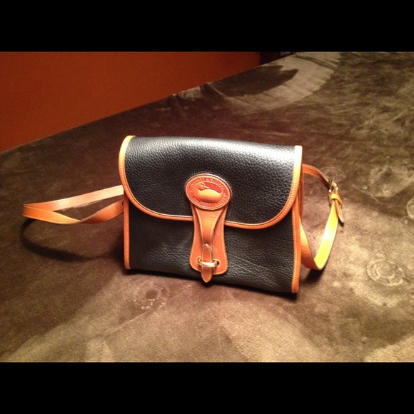Dooney & Bourke Purse