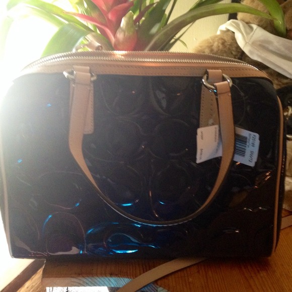 Coach patent leather satchel - Picture 4 of 4