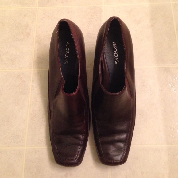 🎄 Aerosoles brown leather ankle boots 🎅