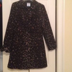 Old navy coat leopard print very cute