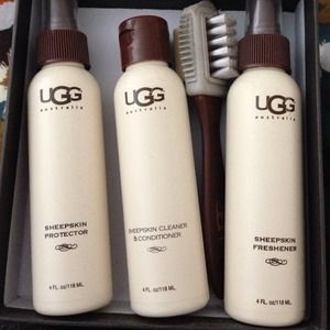 Ugg sheepskin care kit