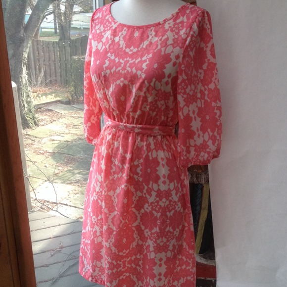 H&m pink and white floral silhouette dress size 8 - Picture 3 of 4