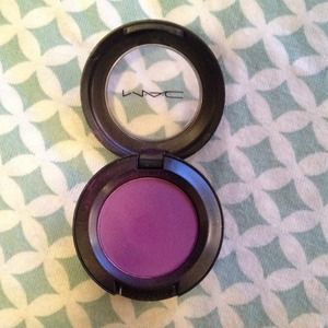 MAC Eyeshadow in Vibrant Grape
