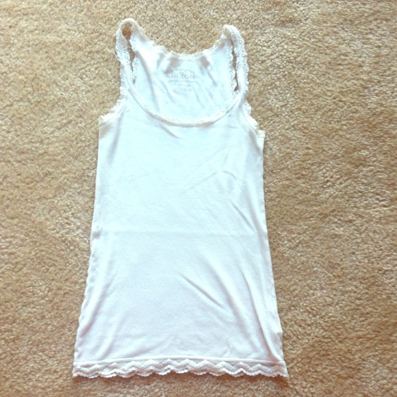 White tanktop