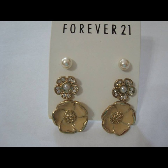 Forever 21 Earrings 3 pairs set
