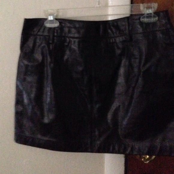 Fall Sale Old Navy genuine leather skirt. - Picture 2 of 2