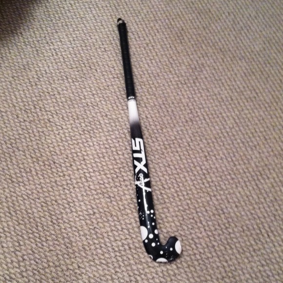 ✨REDUCED✨ Field hockey stick! 17mm bow and 34"