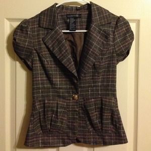 Short sleeve blazer