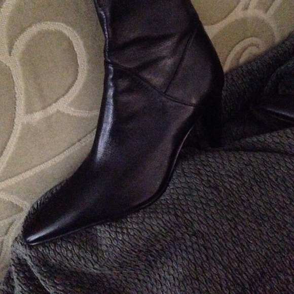 Amanda Smith - beautiful black leather boots - Picture 3 of 3