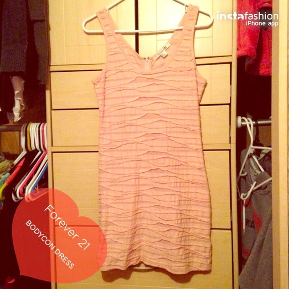 Forever 21 dress size small