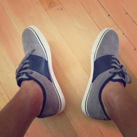 Puma low top casuals