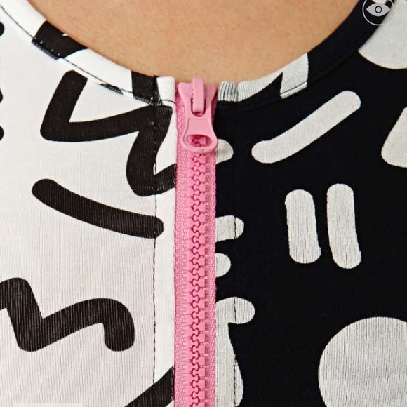 Crop zipper top - Picture 3 of 3