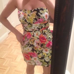 Mini dress, flowers, tie back