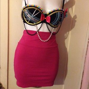 Pink bodycon skirt