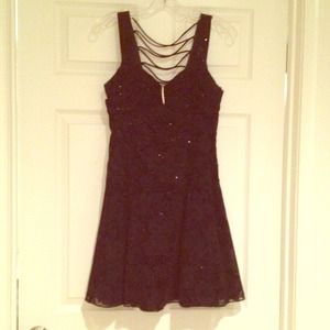 🌞 Glamorous black cocktailparty dress. Flattering