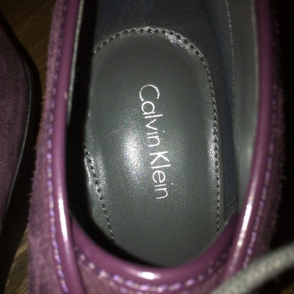 Calvin Klein Plum Wedge Booties - Picture 3 of 4