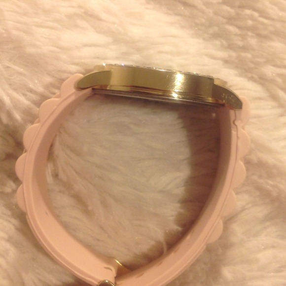 💋LAST CHANCE💋  Gorgeous Love Infinity Watch - Picture 3 of 4