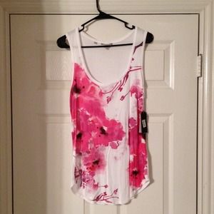 😍Reduced! Guess Tank Top New With Tags!!