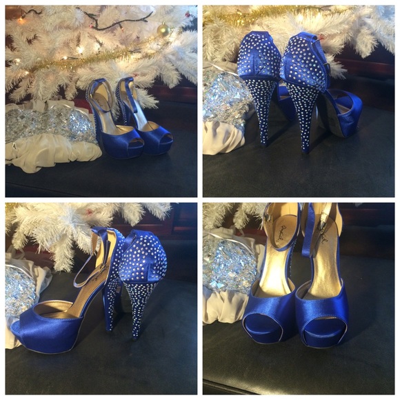 New SZ 8 Blue Satin Platforms Rhinestone Heels