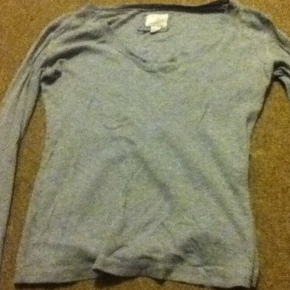Long sleeve grey shirt