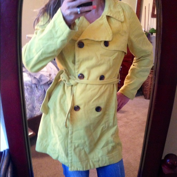 Yellow spring jacket - Picture 3 of 4
