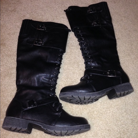 Black Boots