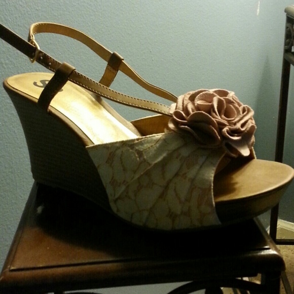 Serina blush print wedges 7 1/2