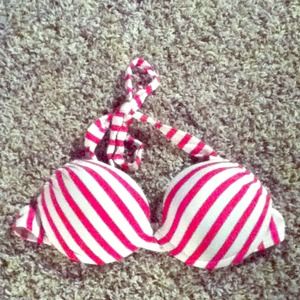 ❌Hold❌Bikini top and makeup bag bundle  @d112919