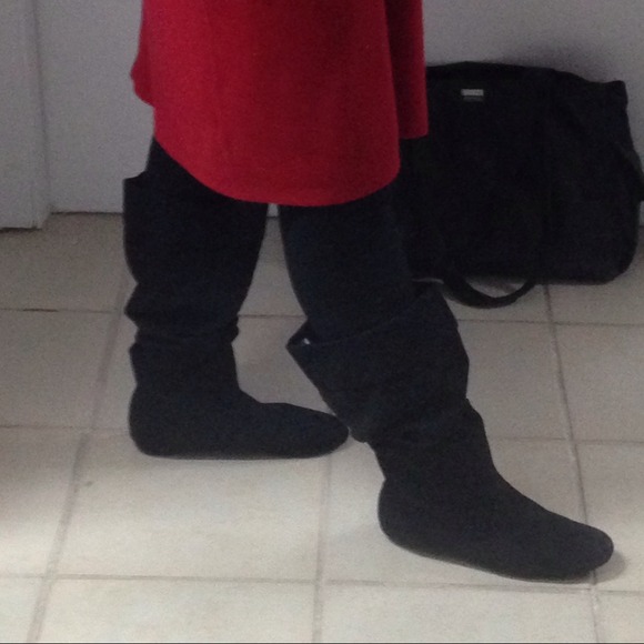 Black suede boots like new