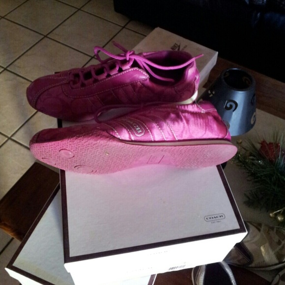 COACH SHOES