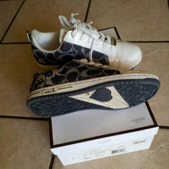 COACH SHOES