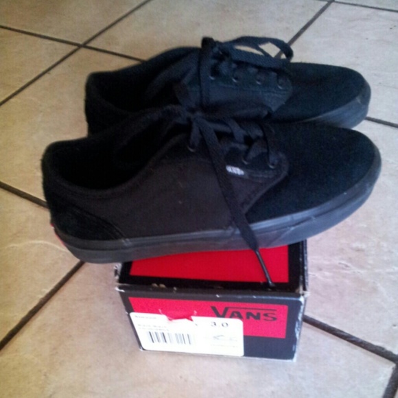 VANS - Picture 3 of 3