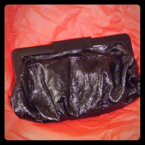 Vera Wang Clutches & Wallets - Vera Wang Clutch