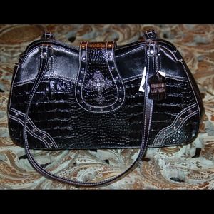 🎉💃Winter Sale💃🎉Black Leather Alligator Handbag
